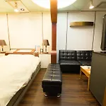 Hotel Candy Hall (Adults Only)