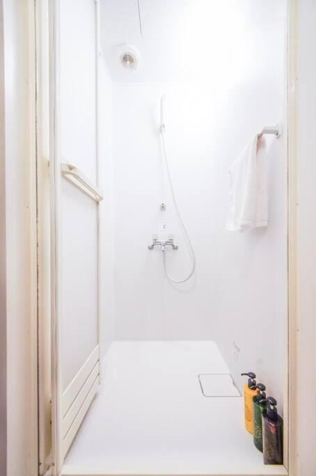 Sanacion Namba 難波千日前の5ldk120平米 駅徒歩2分 広々バルコニーでバーベキューも可能 Apartment Ōsaka