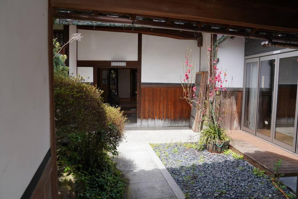 和風庭園豪邸 Villa Ōsaka