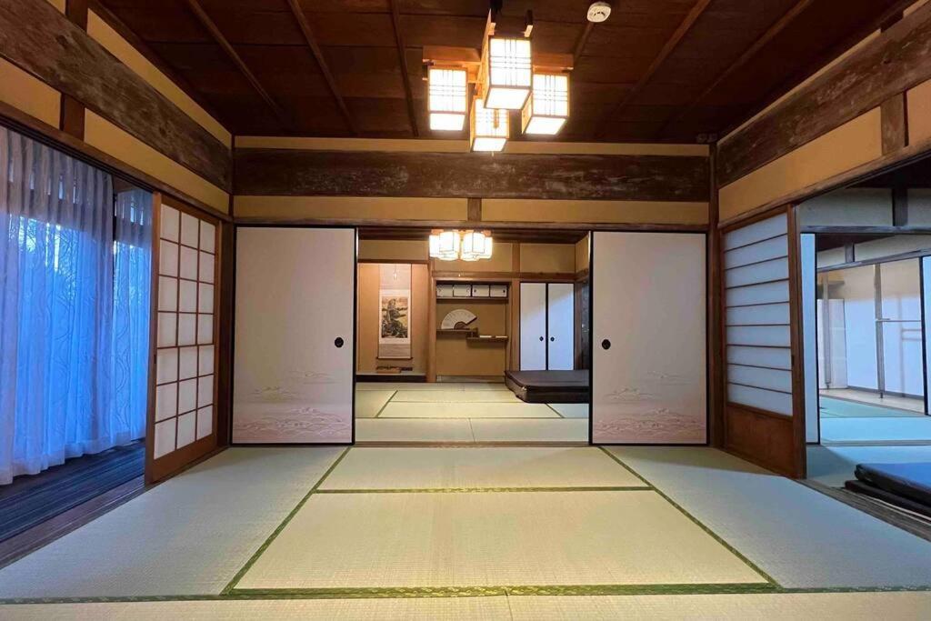和風庭園豪邸 * Ōsaka