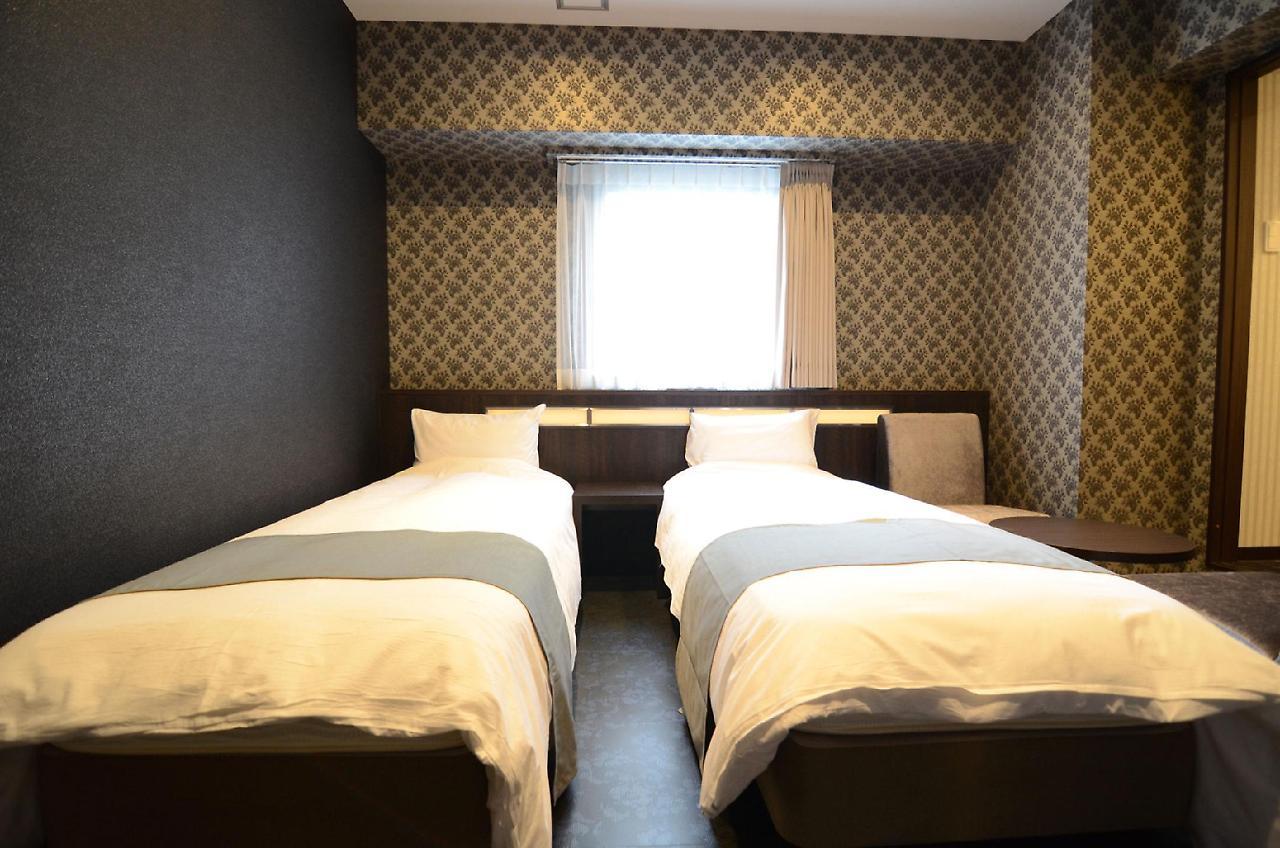 Nipponbashi Luxe Ōsaka