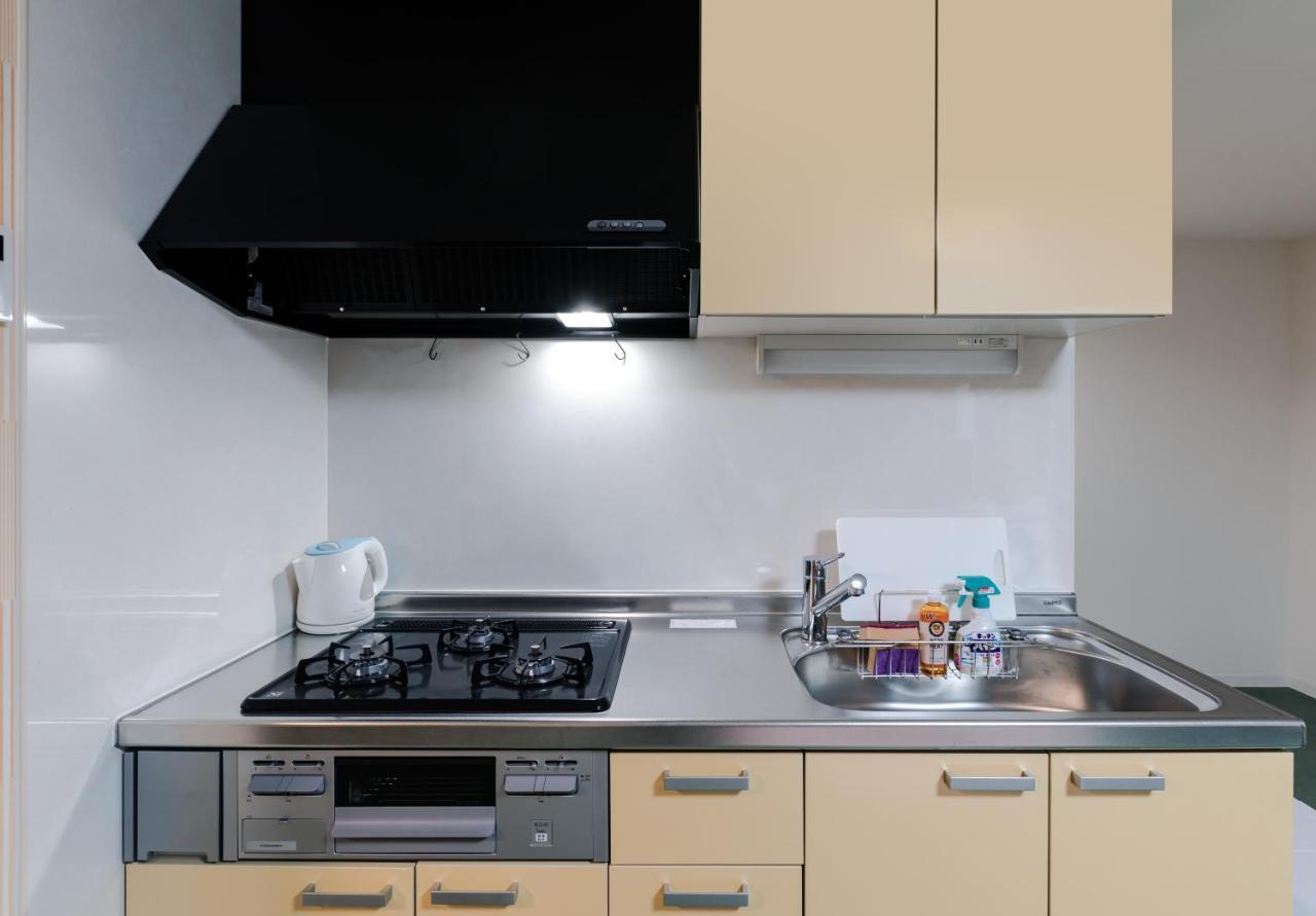 Shinsaibashi East Apartment
