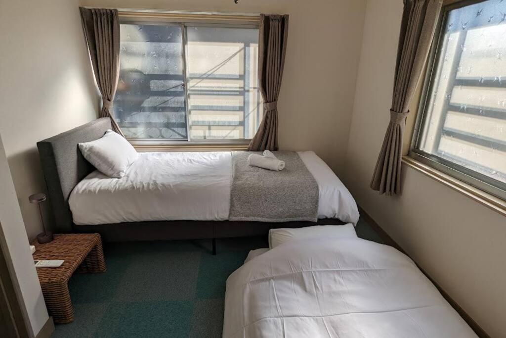 Roomy 4br Sleeps 9／shinosaka／large Groups Holiday home