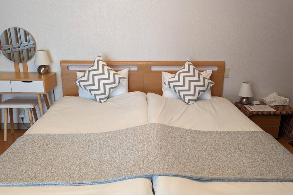 Roomy 4br Sleeps 9／shinosaka／large Groups Holiday home Osaka