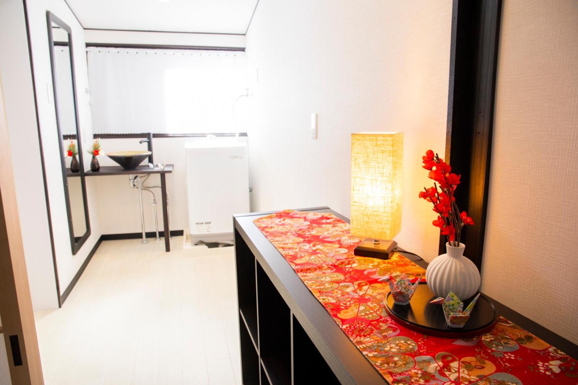 Open Sale-full Renovation-stations 4 Min-usj& Namba Nearby *