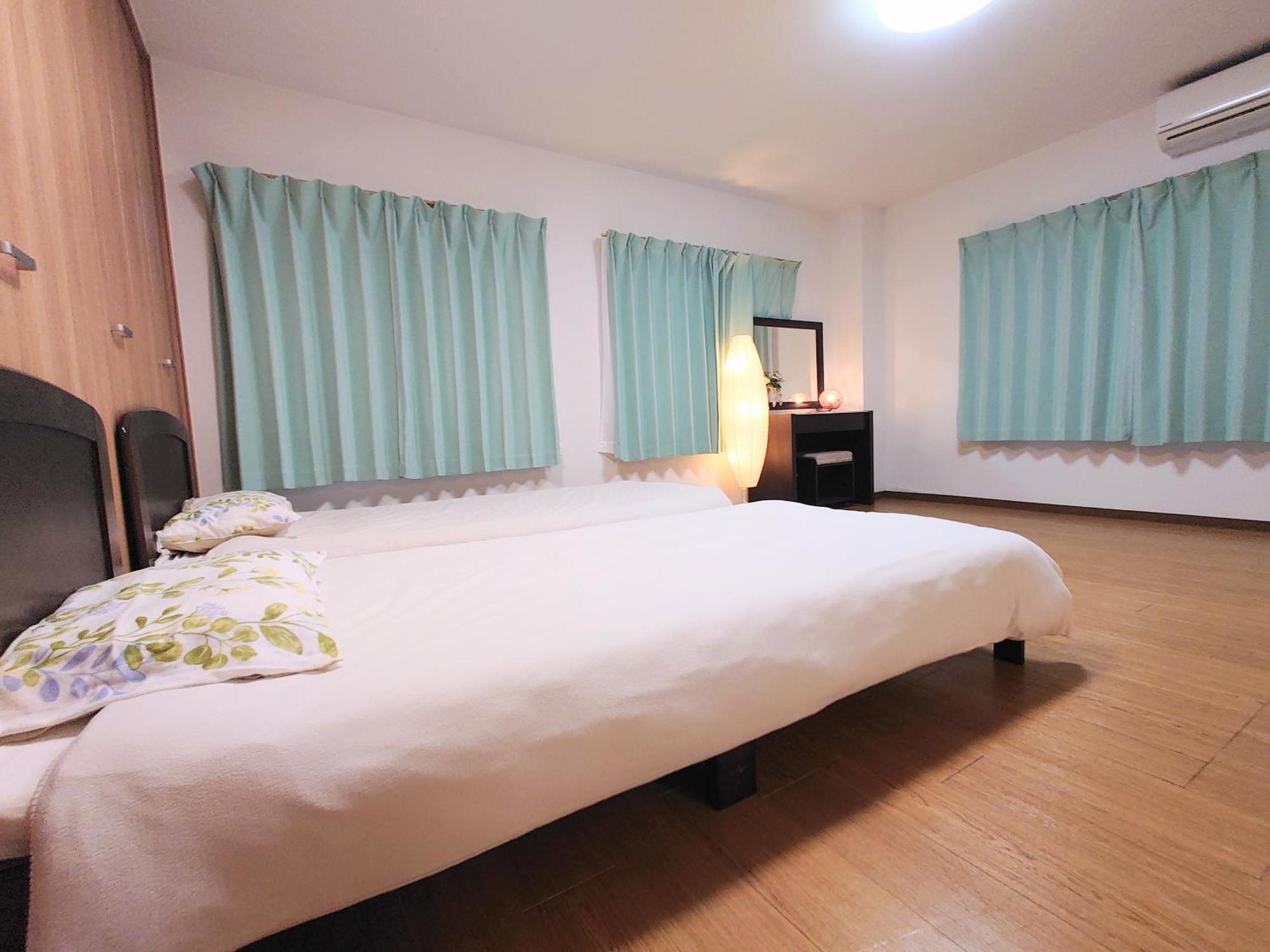 Apartment Base Ōsaka