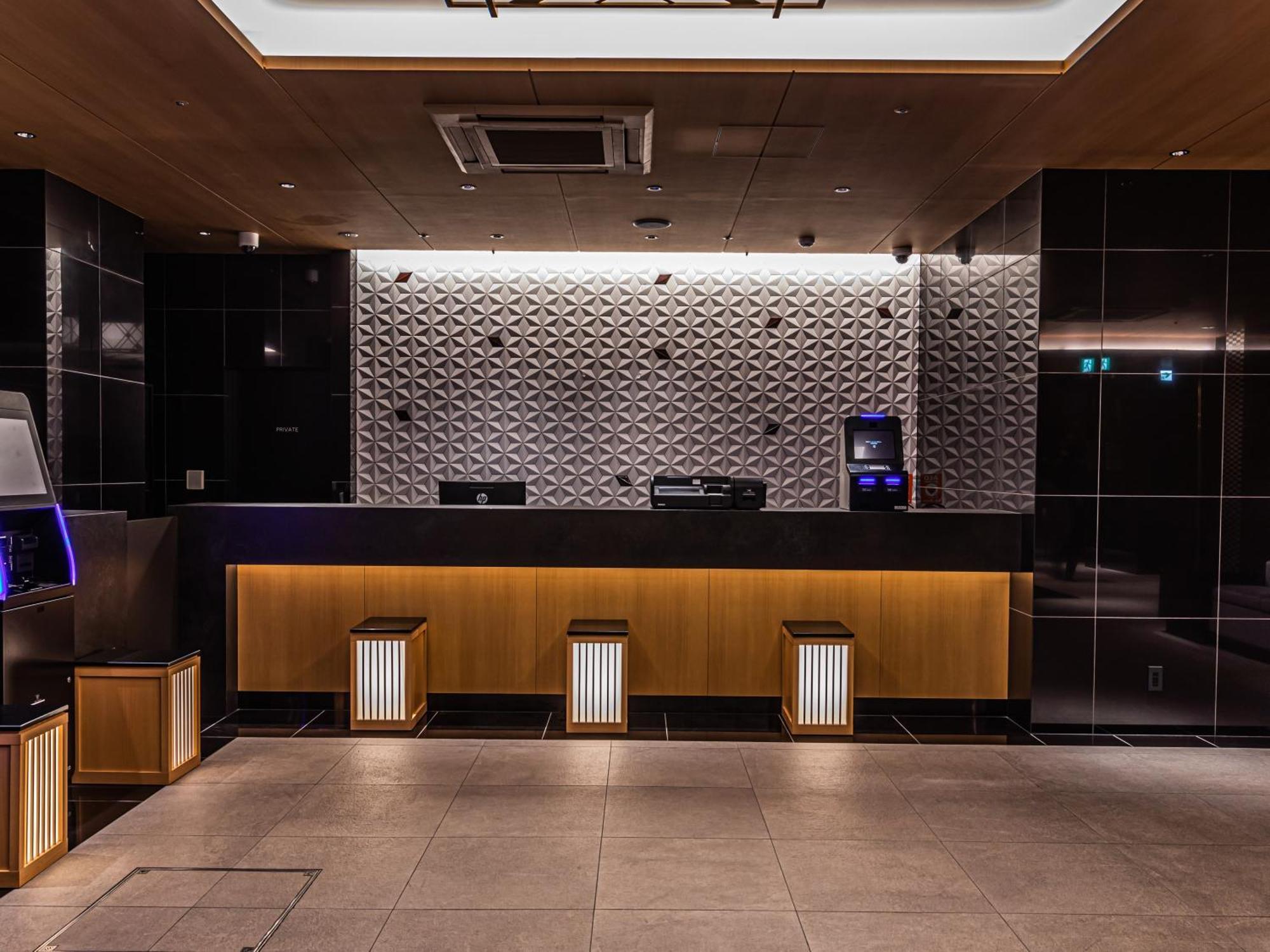 Apa Shin Eki Tower Hotel Osaka
