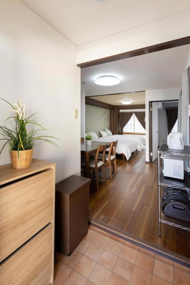 Teioh Nishi Shinsaibashi Apartment Ōsaka