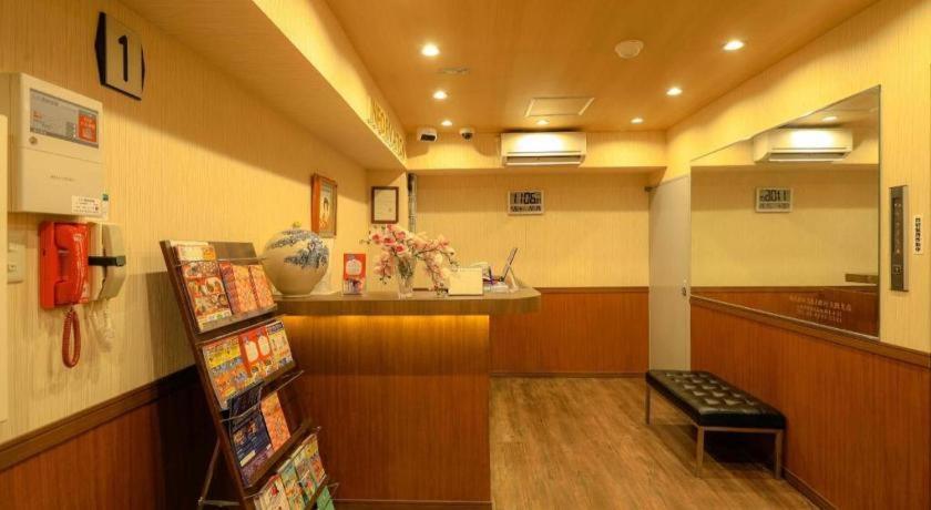 Naniwa Shinsekaimae Hotel 3*