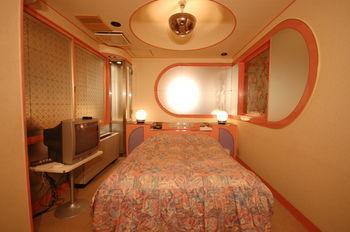 Hotel Candy Hall (adults Only)