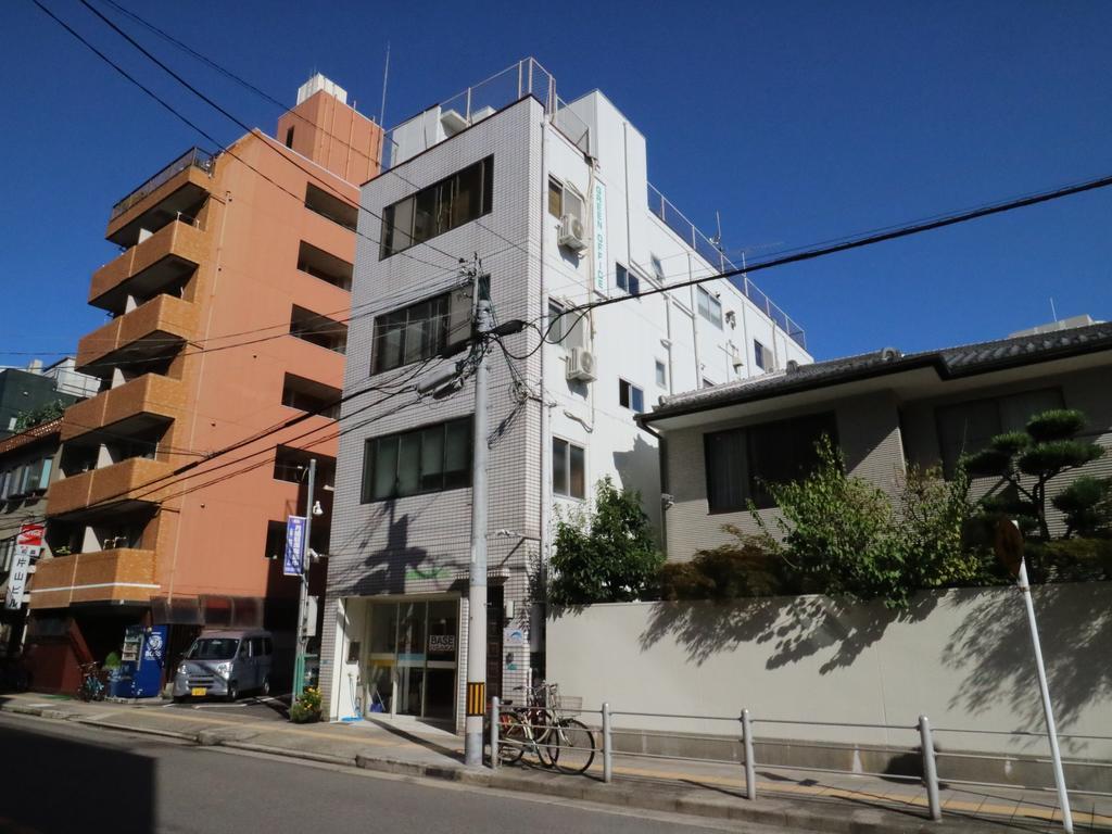 Base Apartment