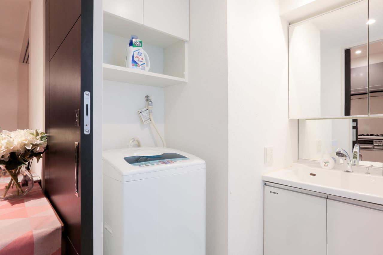 Crystal Exe Apartment Osaka