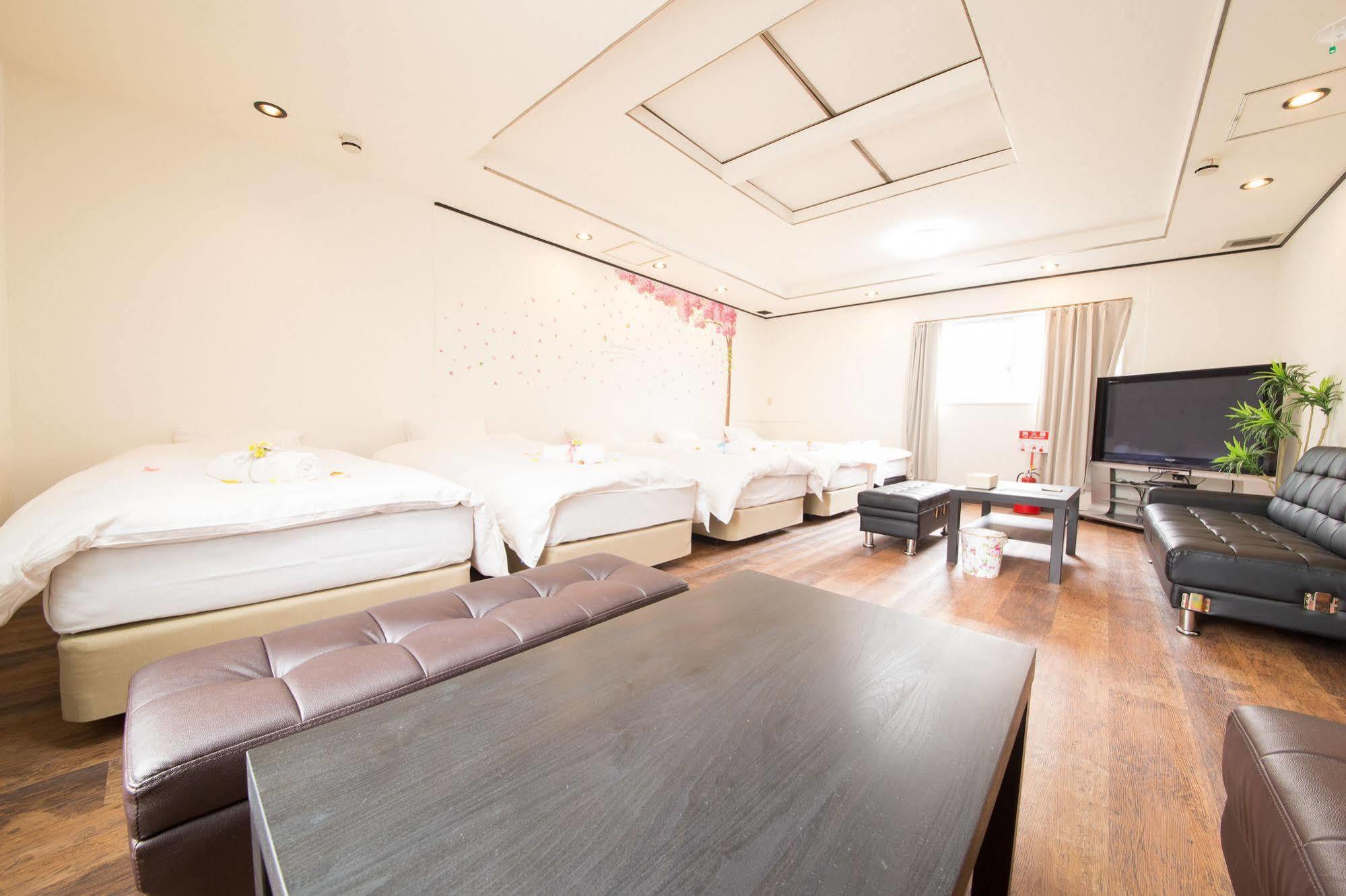 Candy Hall (adults Only) 2*