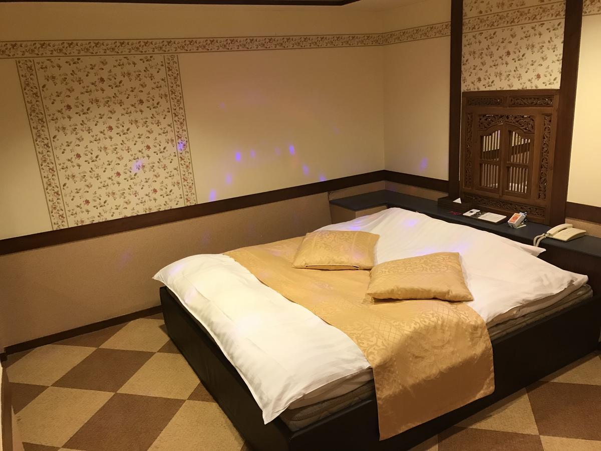 Love hotel Coco (adults Only)