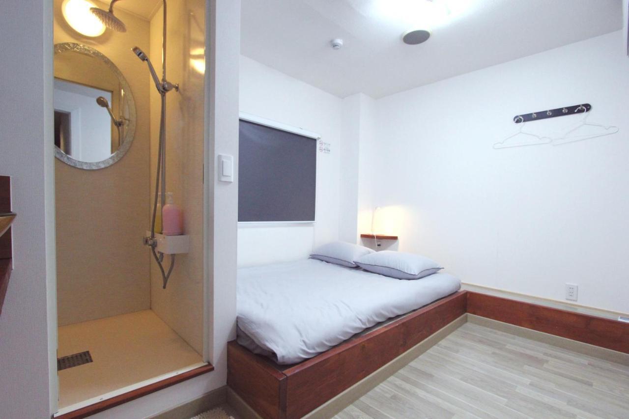Guest house I House *