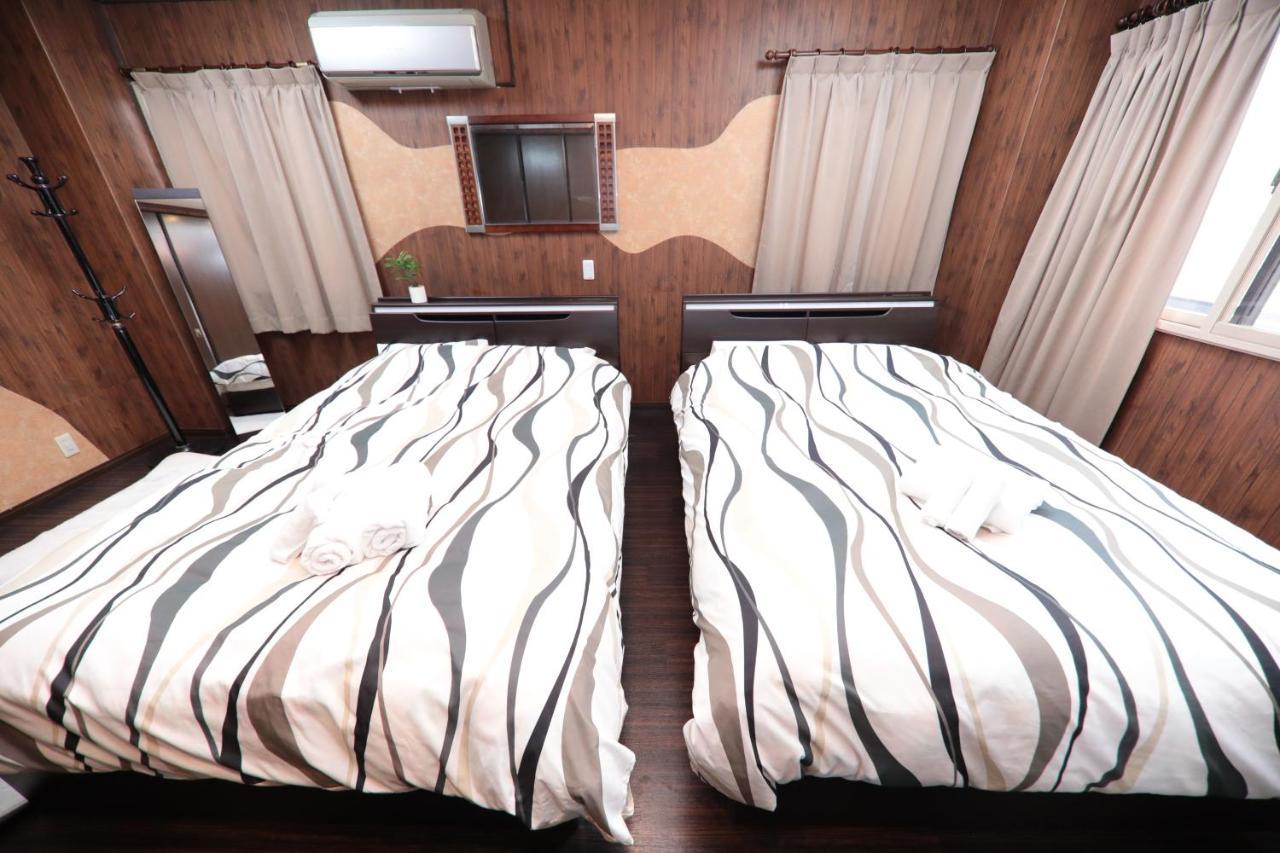 Apartment 21
