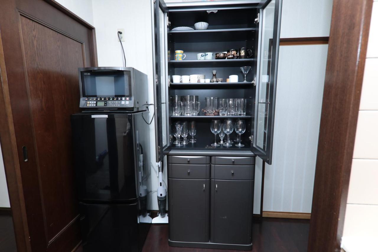 Apartment 21