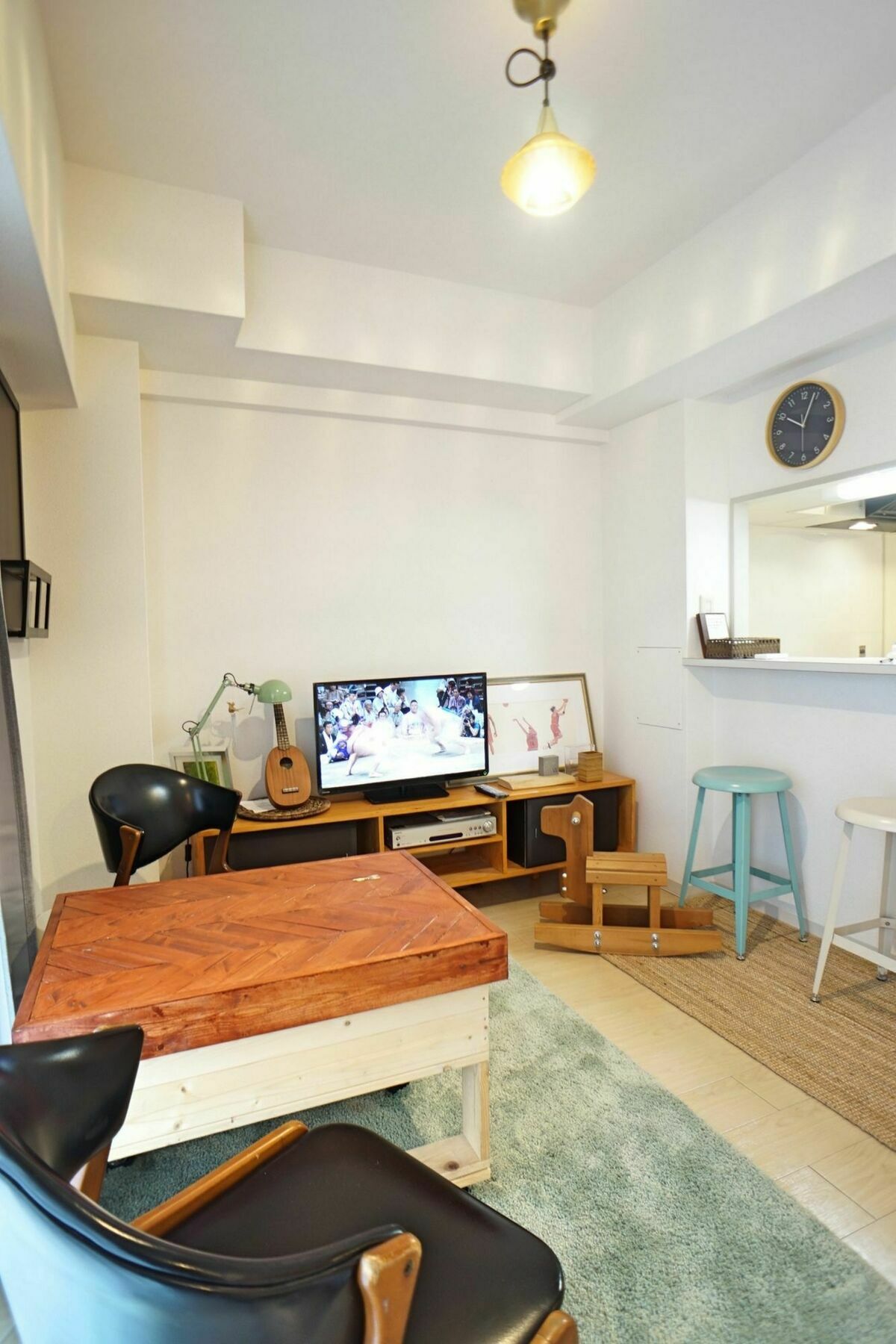 Million Apartment *