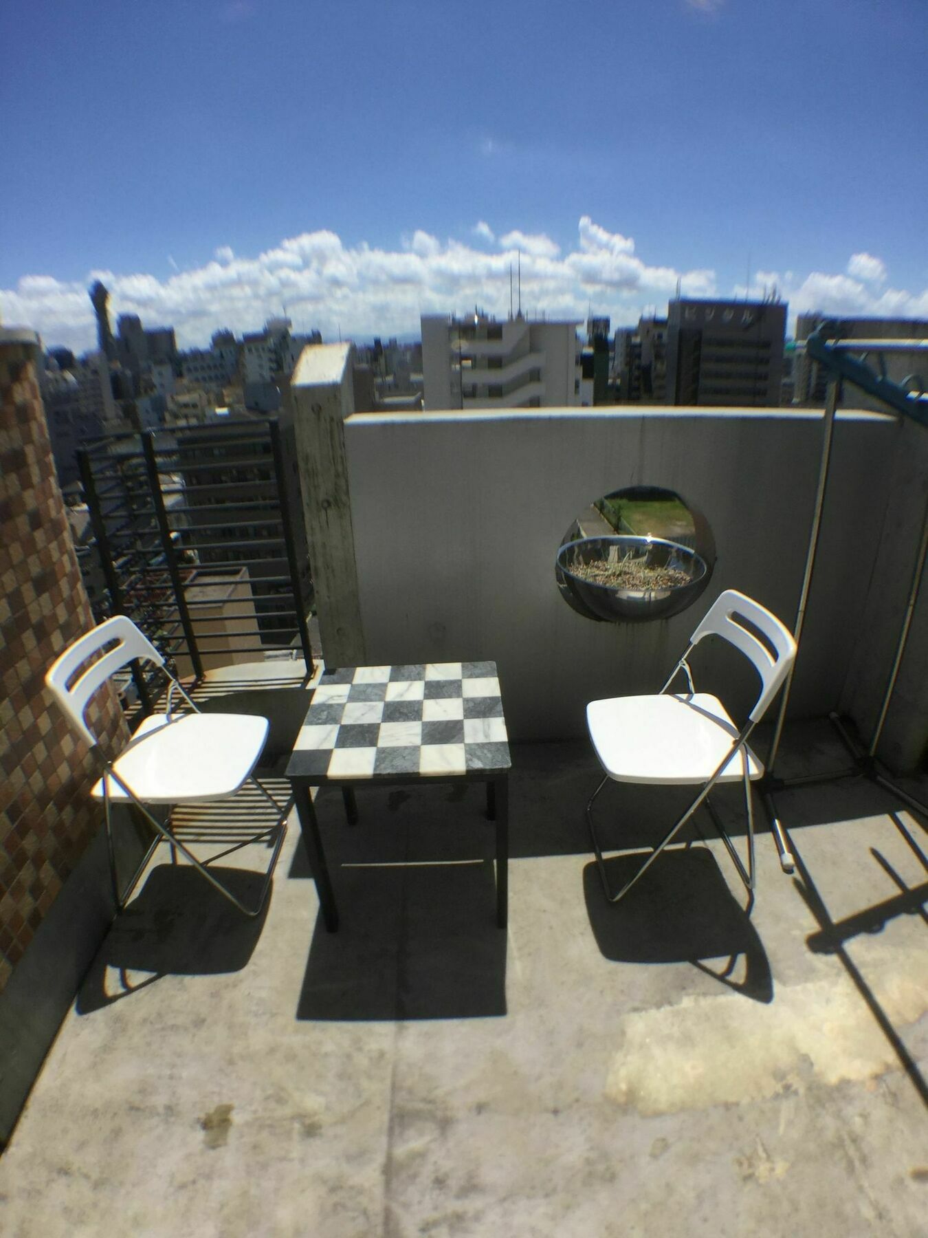 Yeah Zeus The Garden Apartment *
