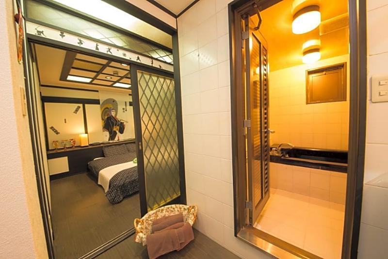Candy Hall (adults Only) 2* Osaka