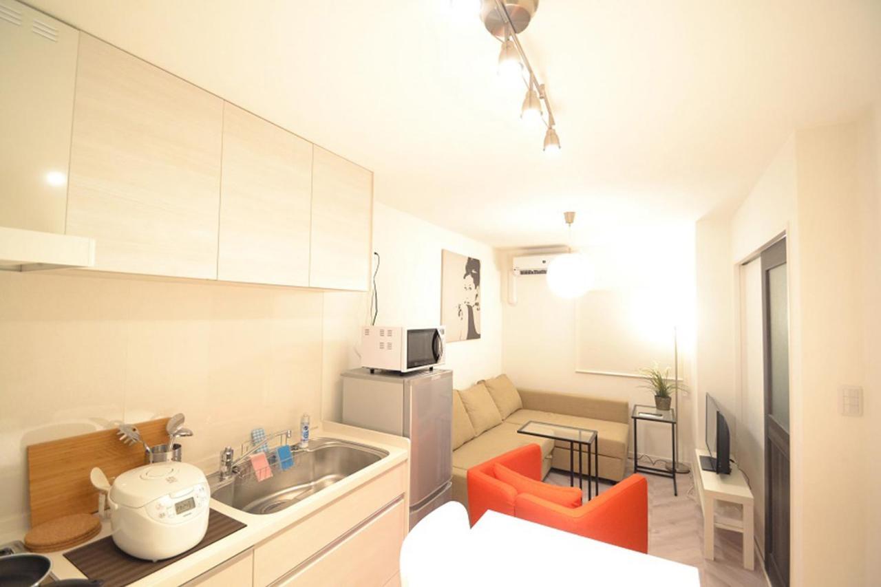 Sakura House Terrace: Convenient Dekijima Near Usj Holiday home Osaka