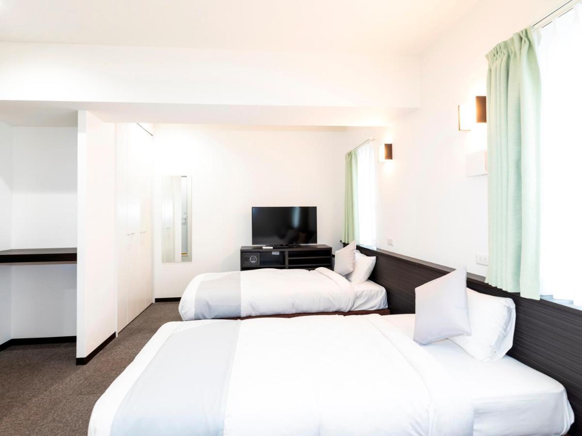 Economy hotel Oyo Reborn Namba-minami 3*