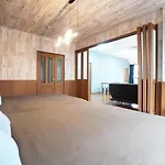 Tsurigane Building H-4