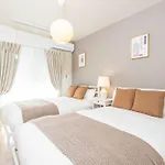 Stella Court Tengachaya