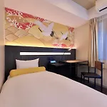 Kuromon Crystal Hotel