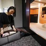 Tama Cabin Osaka Honmachi