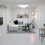 East Shinsaibashi Amont Apartment