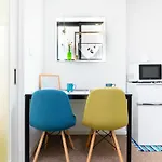 Osaka Sayuri Guesthouse - S&S Abeno 101