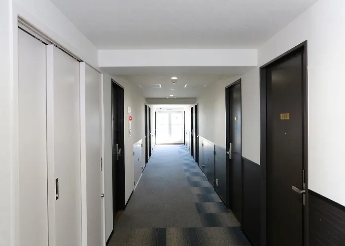 Oyo Hotel Reborn Namba-Minami