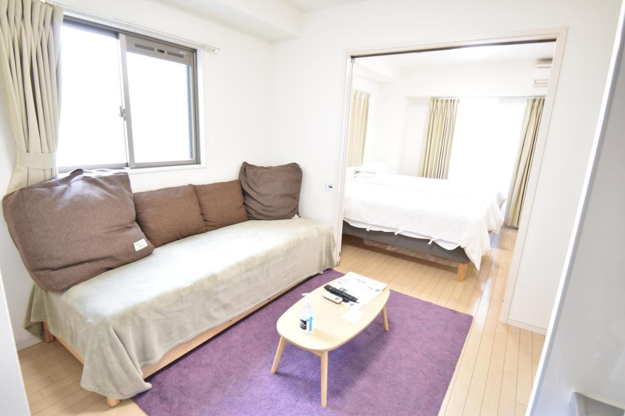 Aparthotel 1min Walk To The Station Osaka