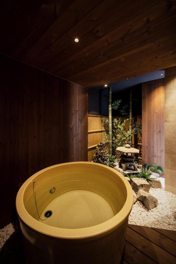 古今 天下茶屋 With A Private Parking Lot And A Half Open-air Bath And Direct To Kix Holiday home Osaka