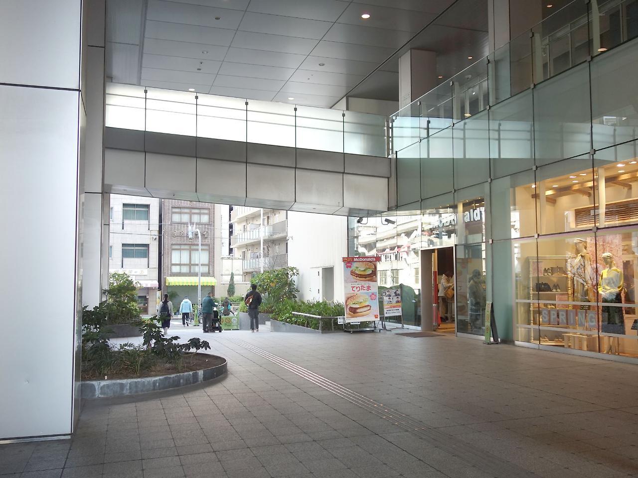 Awina 3* Osaka