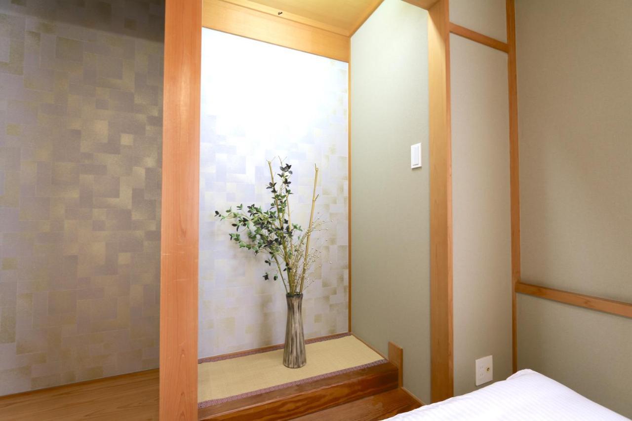 Apartment Elle Namba Ōsaka