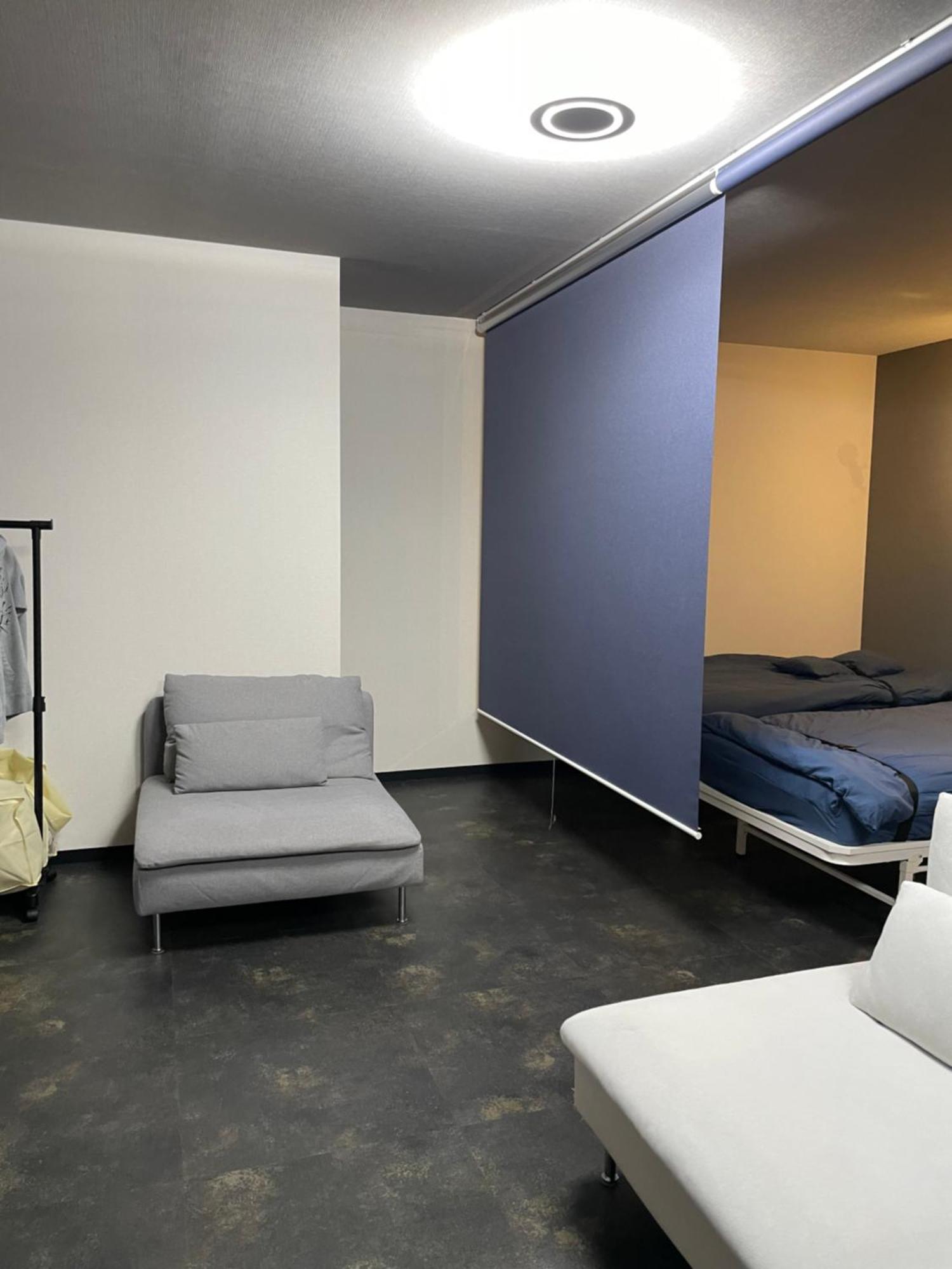 Apartment Shinsekai / Tennoji Zoo / Tsutenkaku Tower *