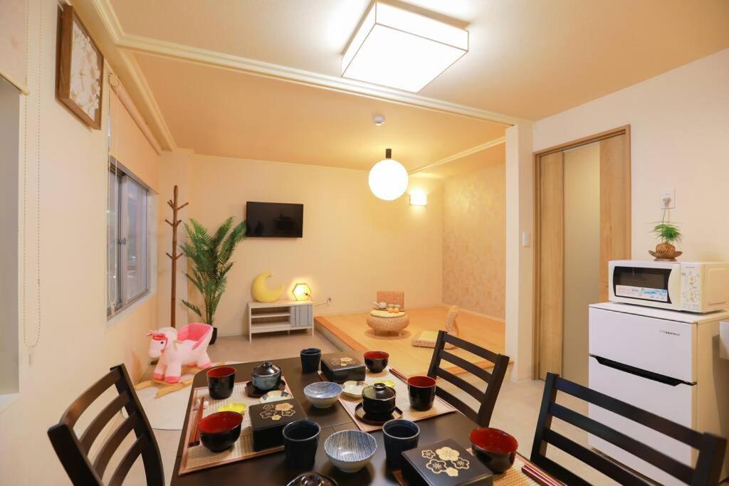 Apartment 道頓堀民泊＆mini浮世絵美術館、道頓堀真ん中、心斎橋、家族旅行、family Trip 401 Osaka