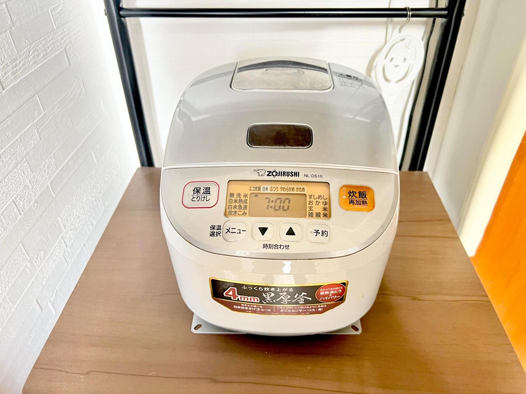 Kansai Guesthouse: Convenient Tsuruhashi Near Namba And Universal Apartment *