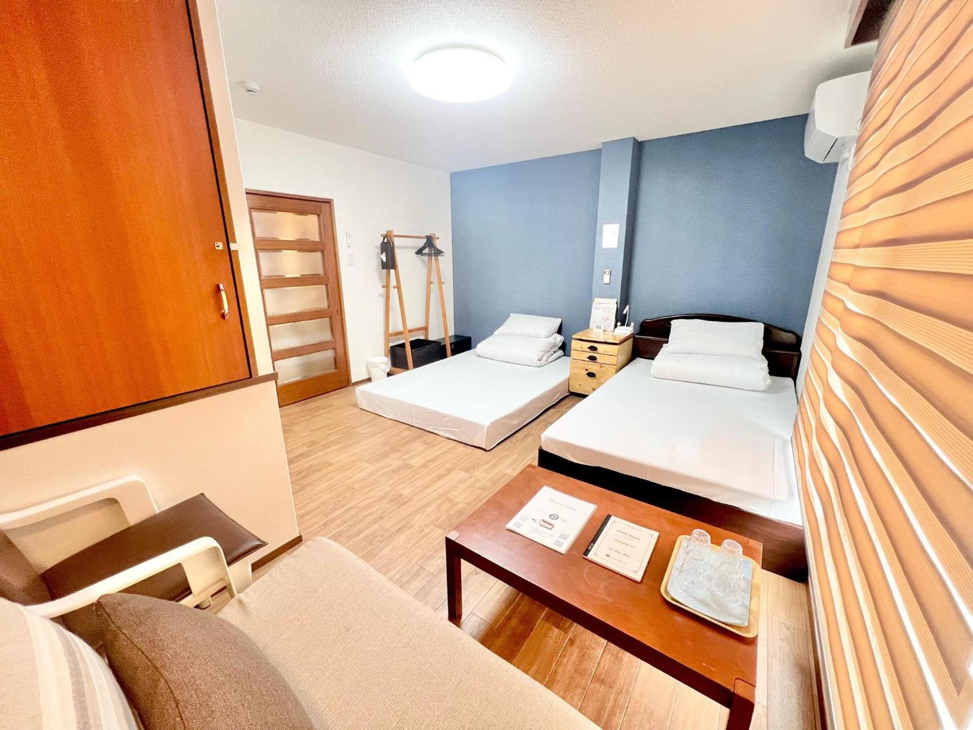 Kansai Guesthouse: Convenient Tsuruhashi Near Namba And Universal Apartment