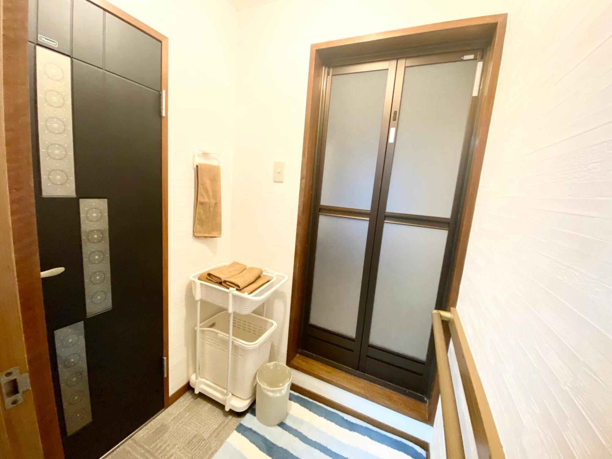 Kansai Guesthouse: Convenient Tsuruhashi Near Namba And Universal Osaka