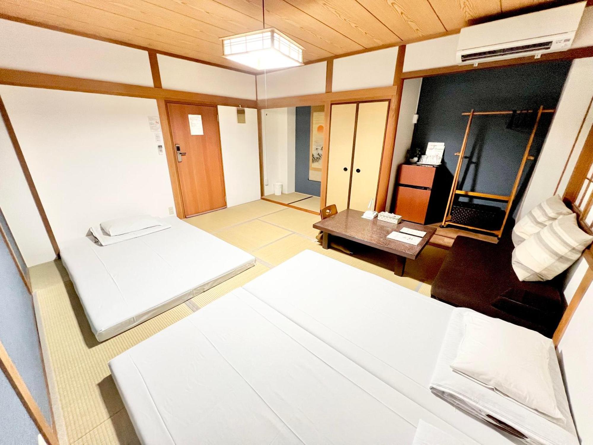 Kansai Guesthouse: Convenient Tsuruhashi Near Namba And Universal Apartment Osaka