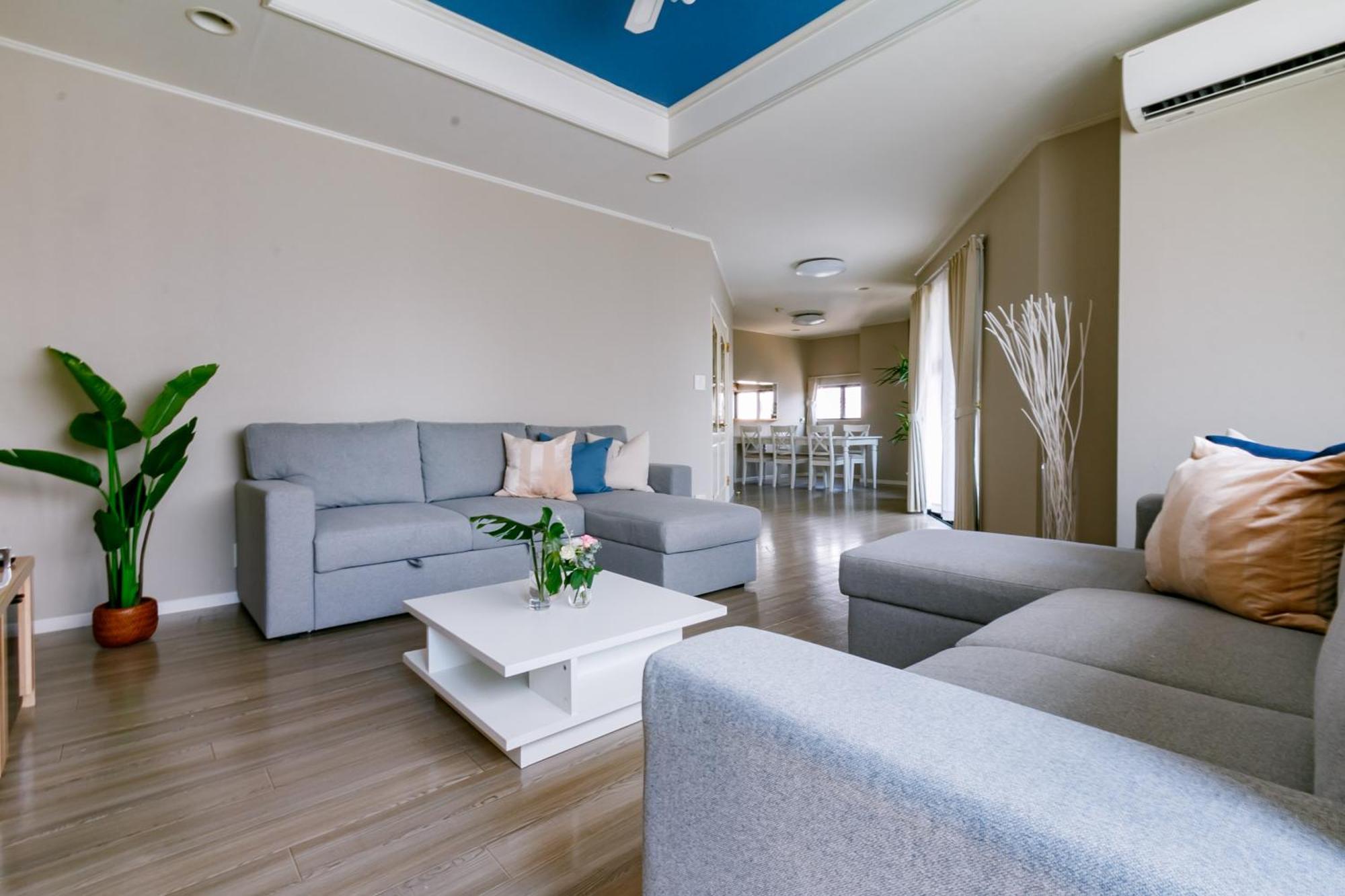 Apartment Elle Namba Ōsaka