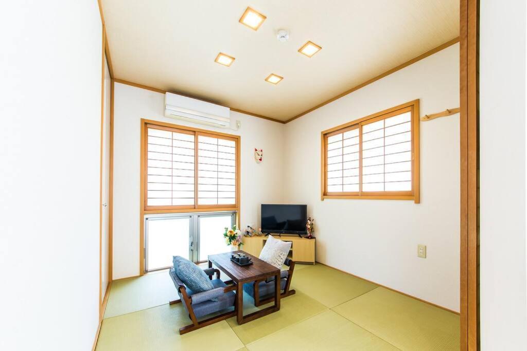 House 100 M2 Mirakui Near Tamade * Osaka