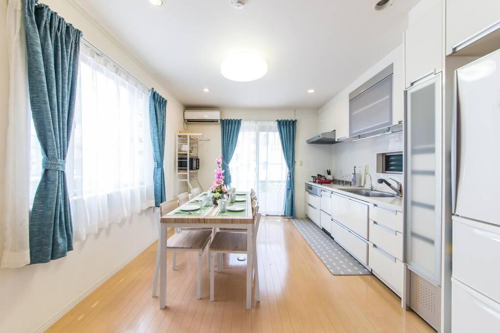 Apartment House 100 M2 Mirakui Near Tamade Osaka