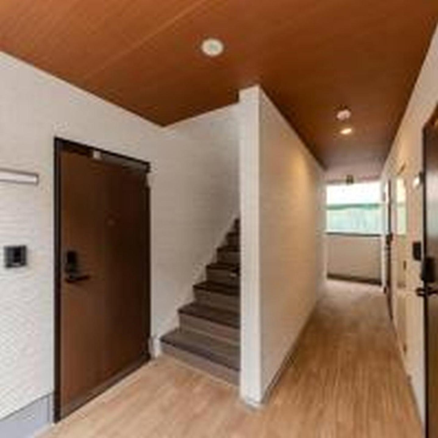 Apartment むつみ庵松2号館302
