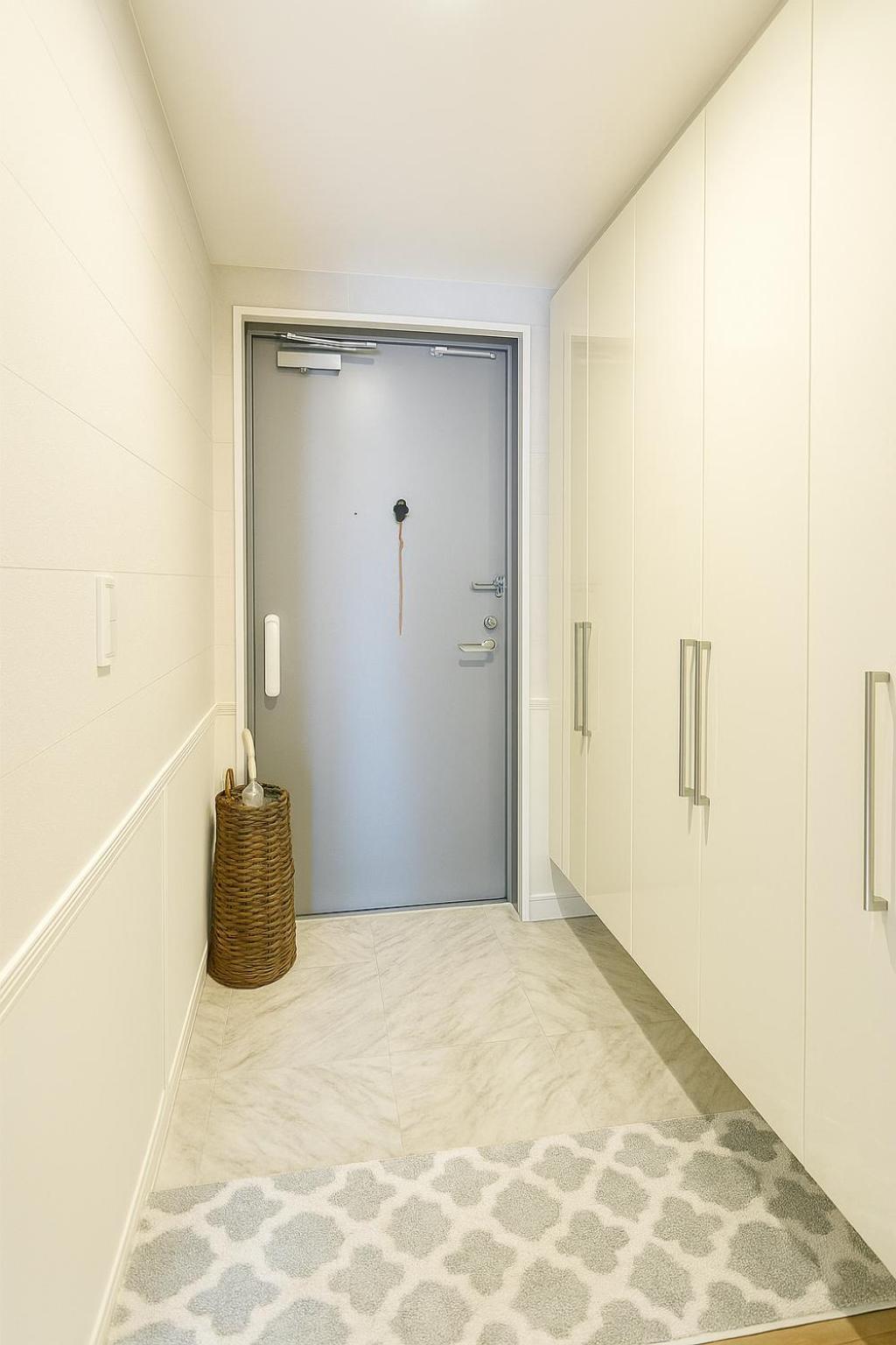 Luxury 3 Bedroom Namba Skyscraper - 400 Ft High & 300 Sq Ft Wrap Around Balcony - 112 Sq Meters - 1,200 Sq Ft - Parking - 180 Degrees Views - 2024 Toyota Voxy Be Packaged With Apartment