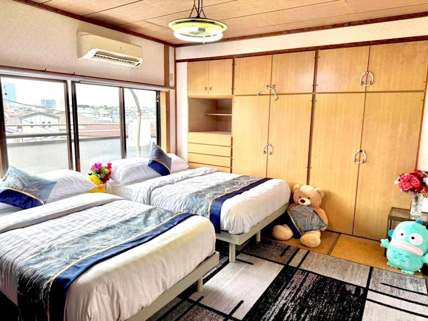 Holiday home Mito House Up To 28 Pax Free Bus & Breakfast Osaka