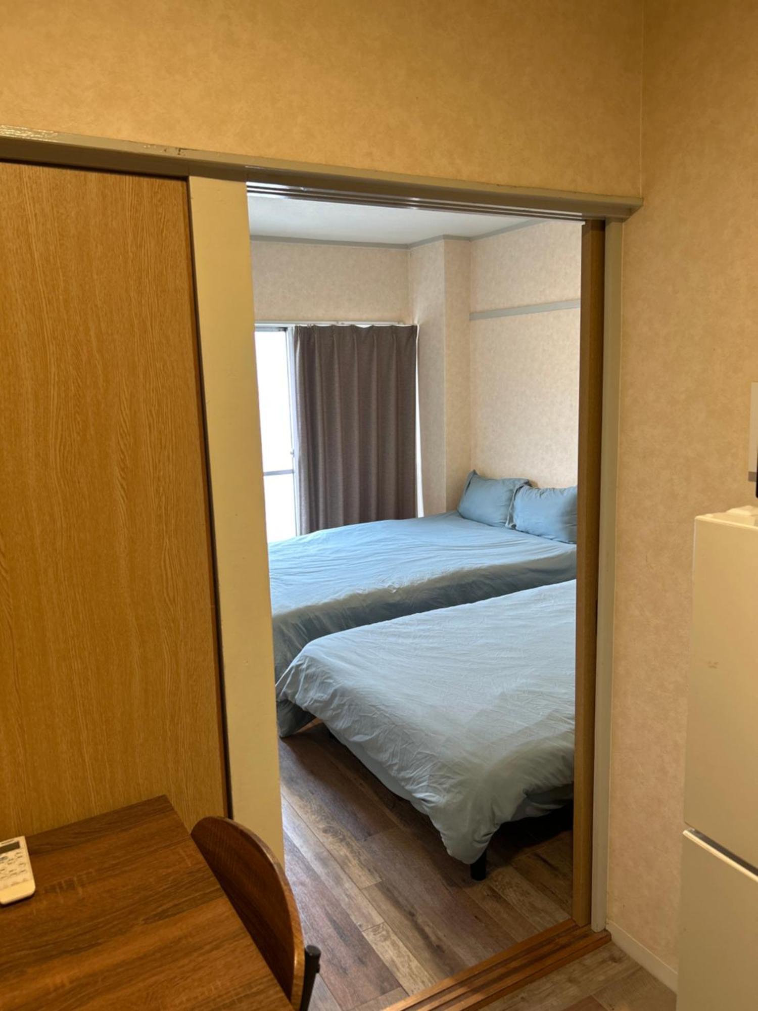 Apartment Two Devided With Two Large Beds Close To Nipponbashi